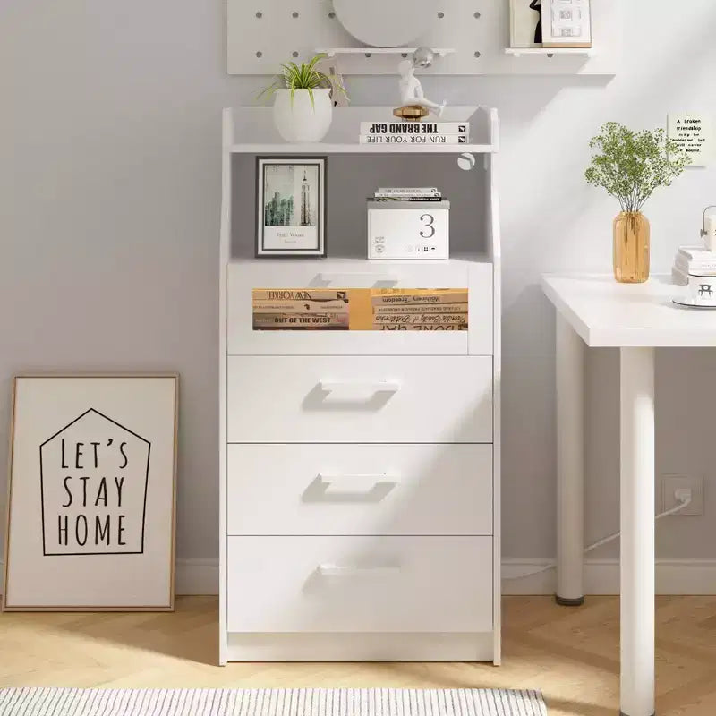 Grande commode blanche Coiffeuse moderne avec lumières LED et station de charge