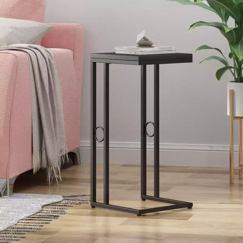 Table d'appoint en forme de C en faux bois et fer pour salon ou chambre à coucher