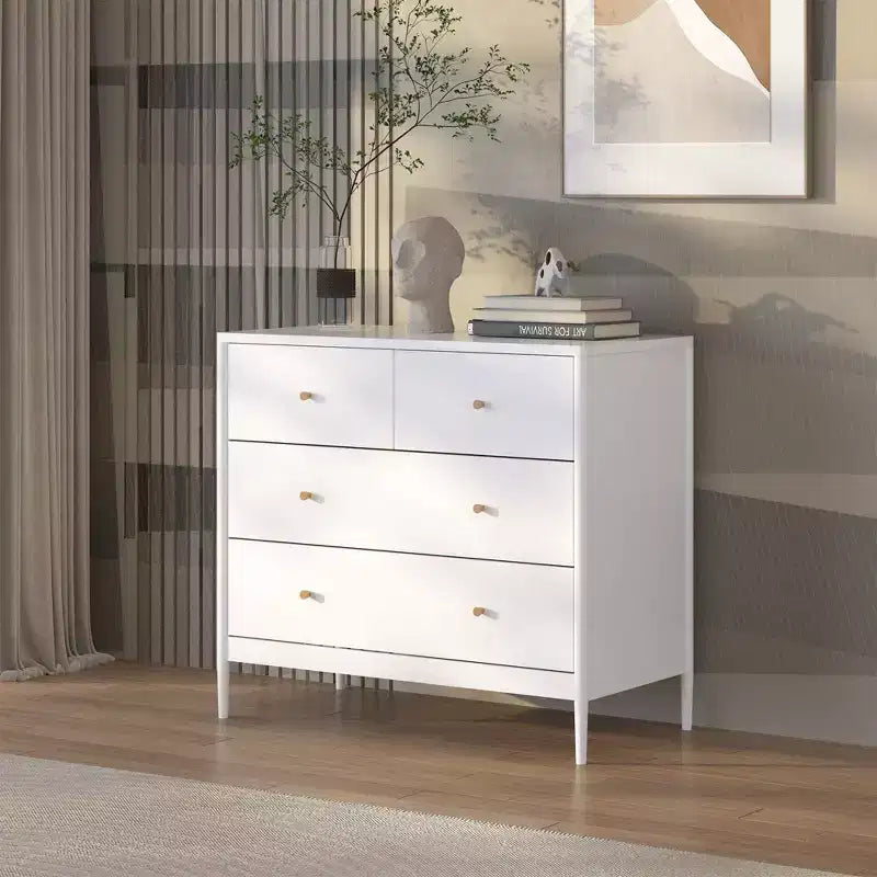 Armoire pour enfants à quatre tiroirs blanche, un meuble de rangement en bois adapté aux chambres d'enfants, aux crèches et aux placards