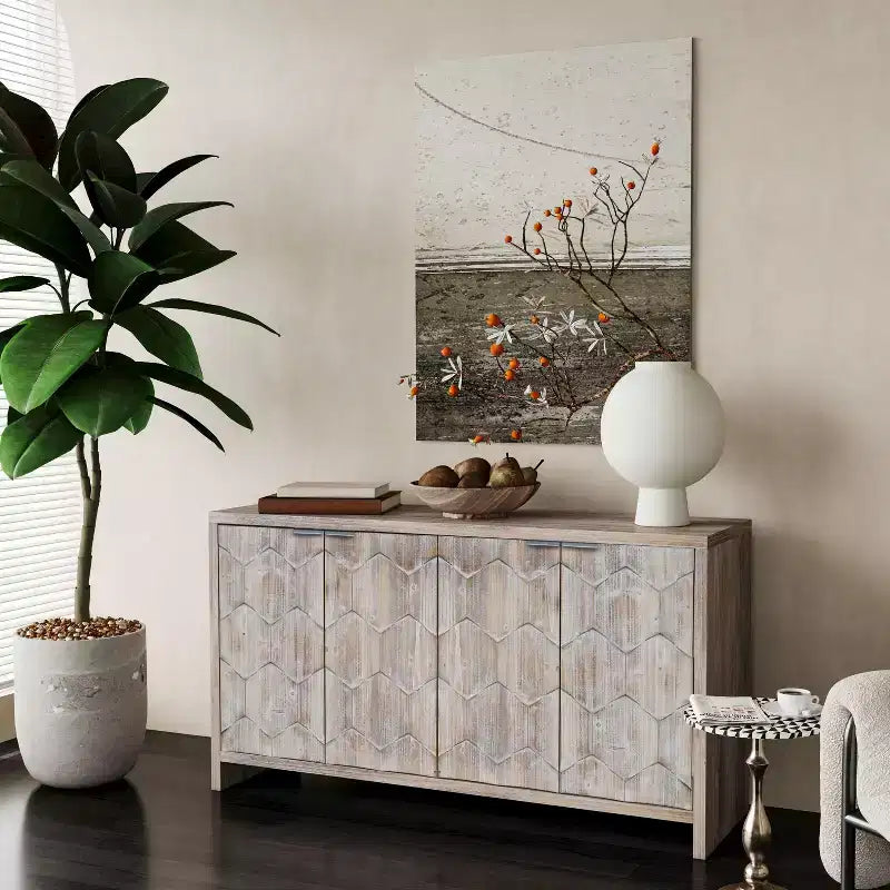 Buffet d'appoint de style rustique avec portes sculptées et rangements compartimentés