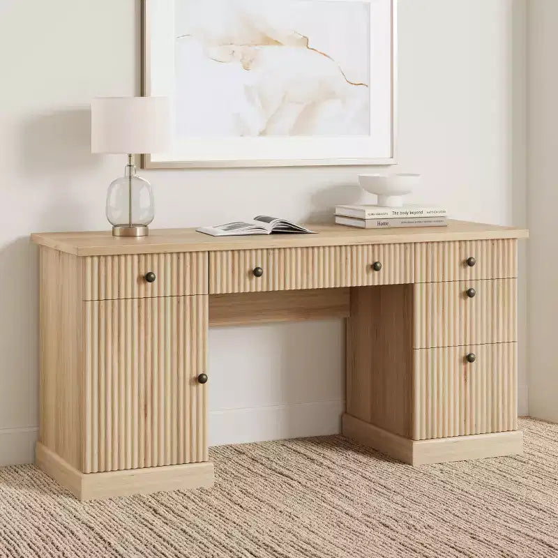 Rangement de bureau cannelé pour bureau à domicile, bureau de direction moderne de 60 pouces avec station de charge, bureau d'ordinateur en bois avec tiroirs de classement pour salle d'étude