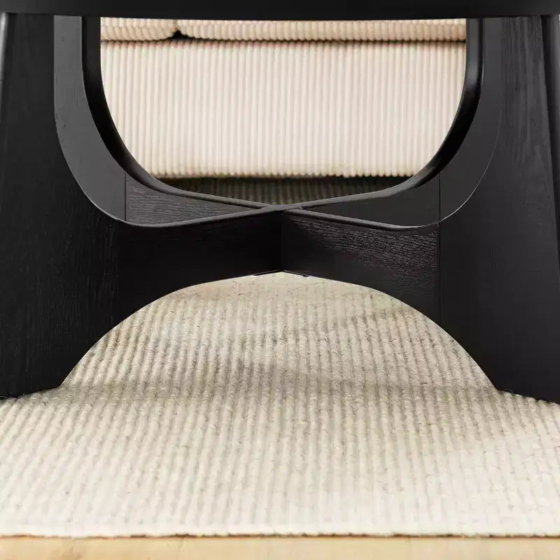 Table basse ronde avec piètement sculptural – Noir, 91 cm